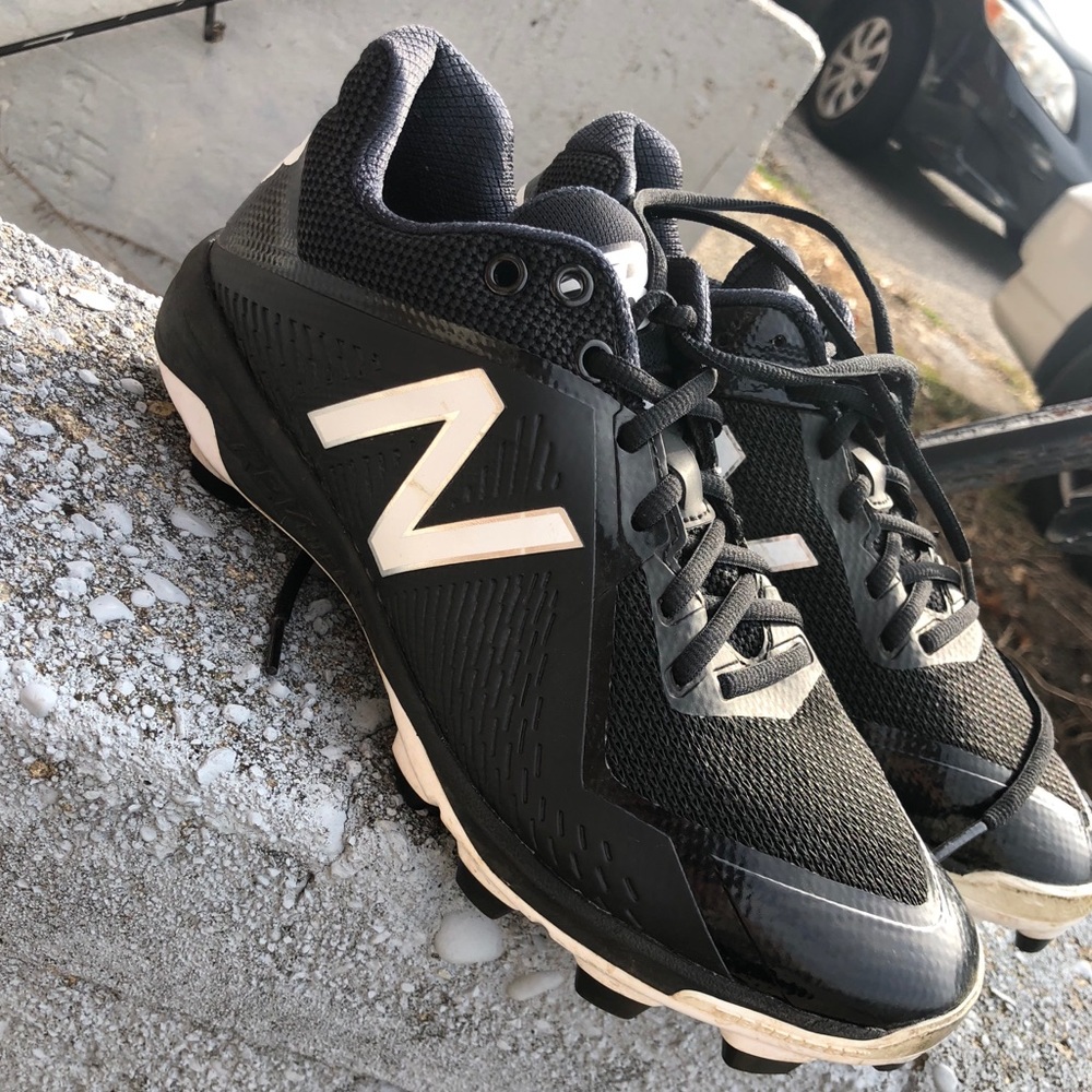 New Balance Baseball Cleats size 9